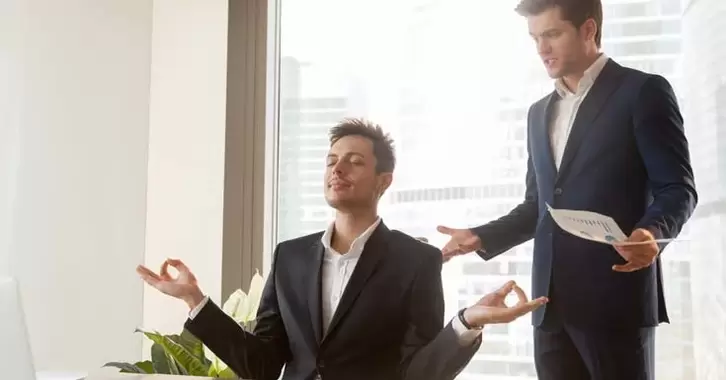 Descanse del trabajo para aumentar la potencia de forma natural